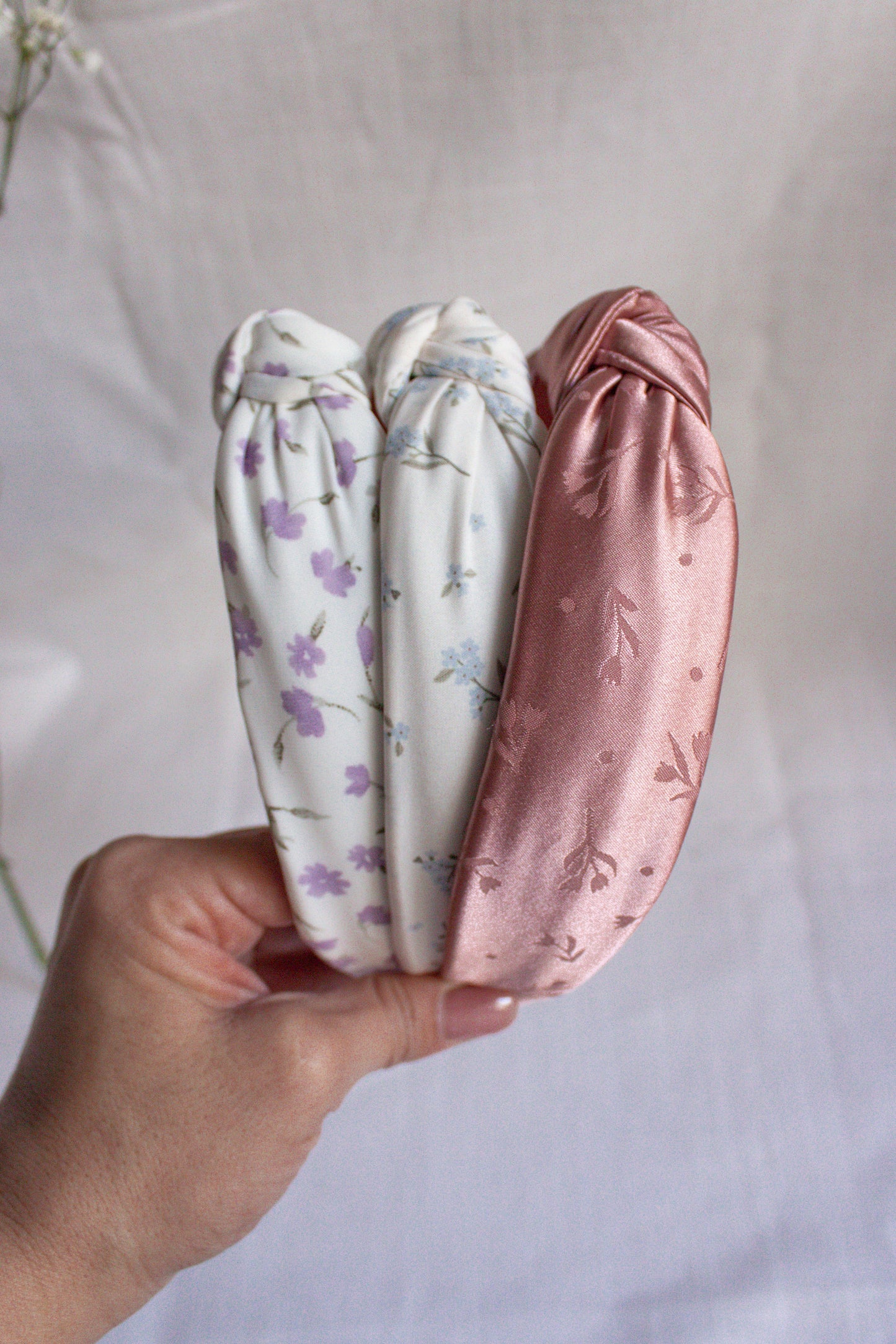 Cloud Flower Top Knot