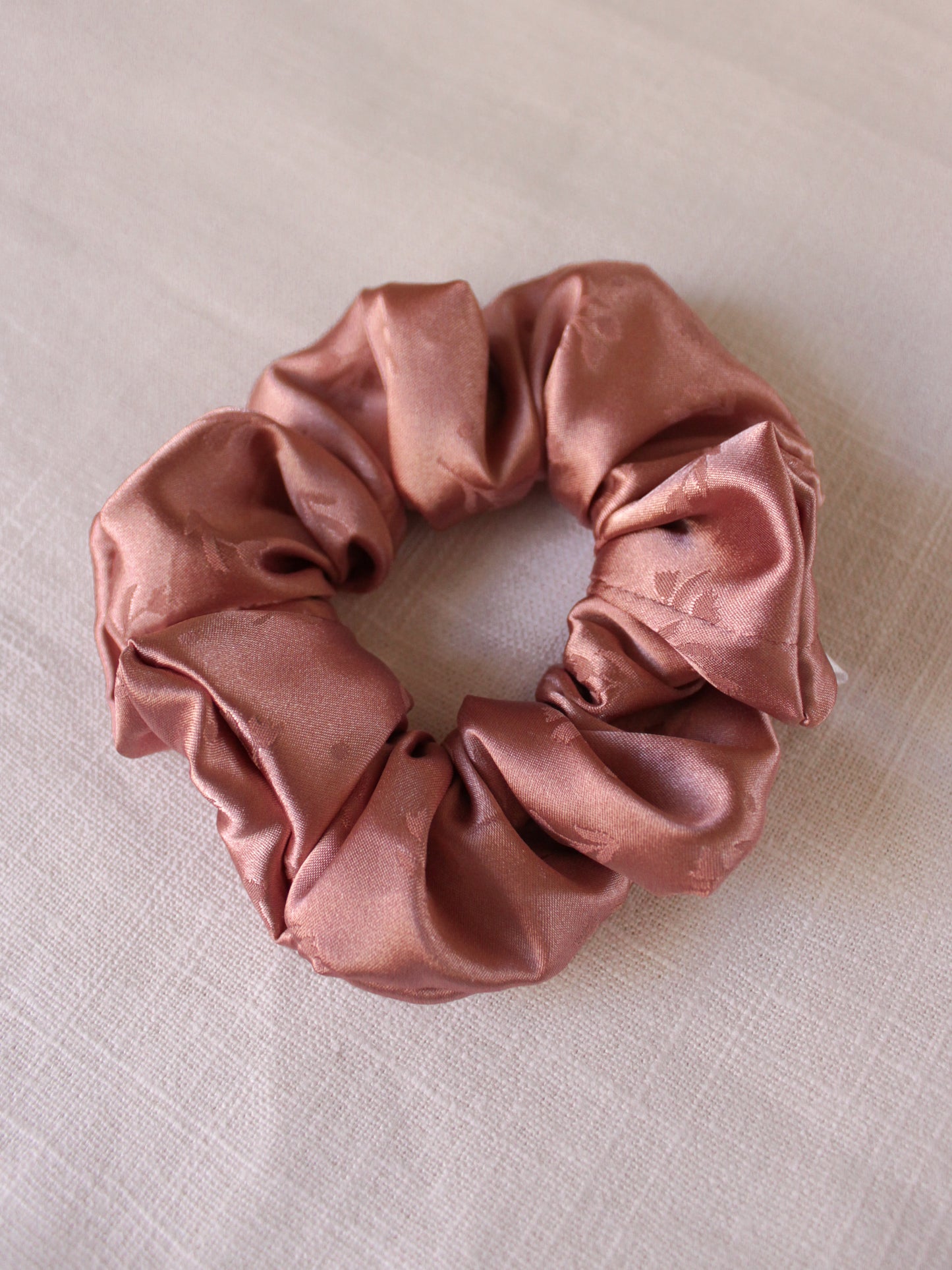 Ballerina Tulip Scrunchie