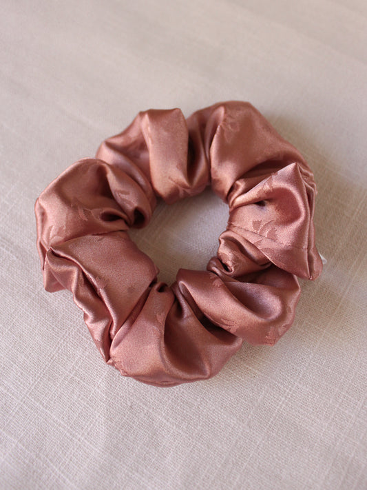 Ballerina Tulip Scrunchie
