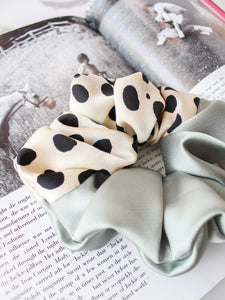 Shirley Jumbo Scrunchie
